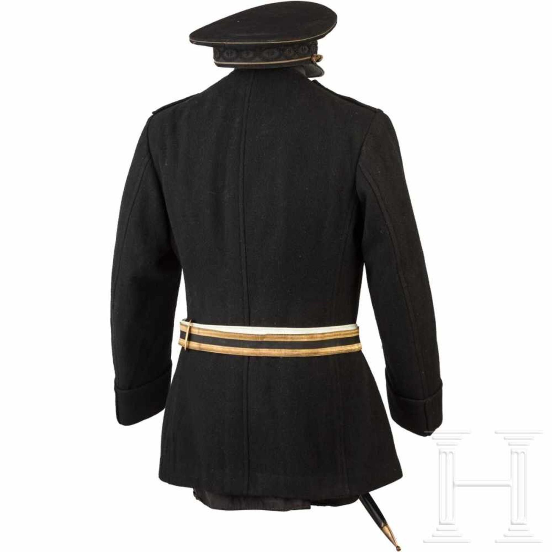 A uniform ensemble for high functionaries of the Italian Fascisti, 1st half of the 20th centuryVisor - Bild 3 aus 5