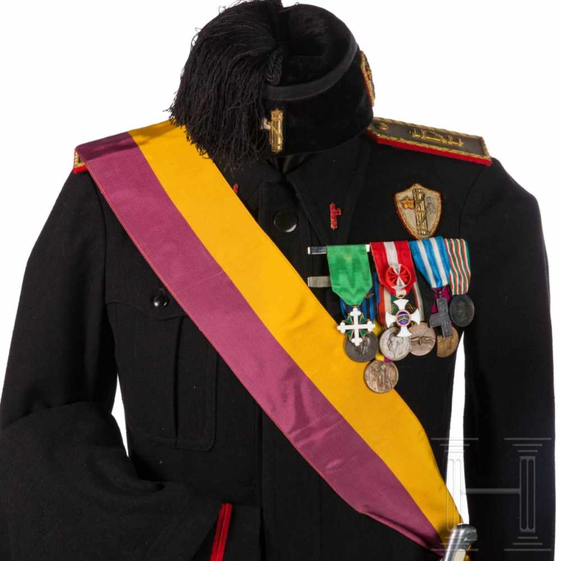 A black PNF uniform with dagger, order and documents, before 1945Black velvet fez with gold- - Bild 5 aus 11