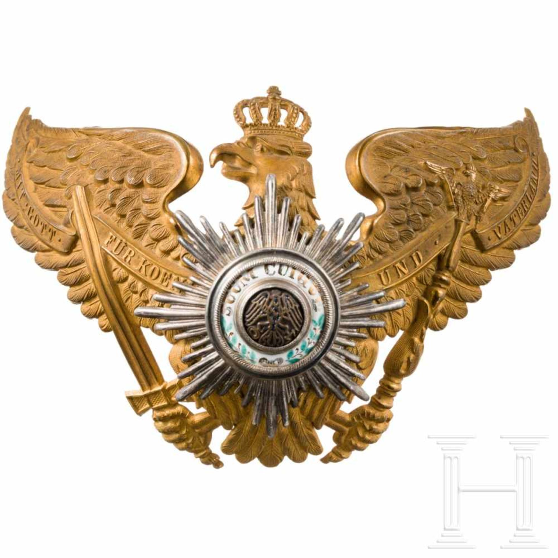 An eagle emblem for guard officers, circa 1900Messing, geprägt, frostig vergoldet mit polierten