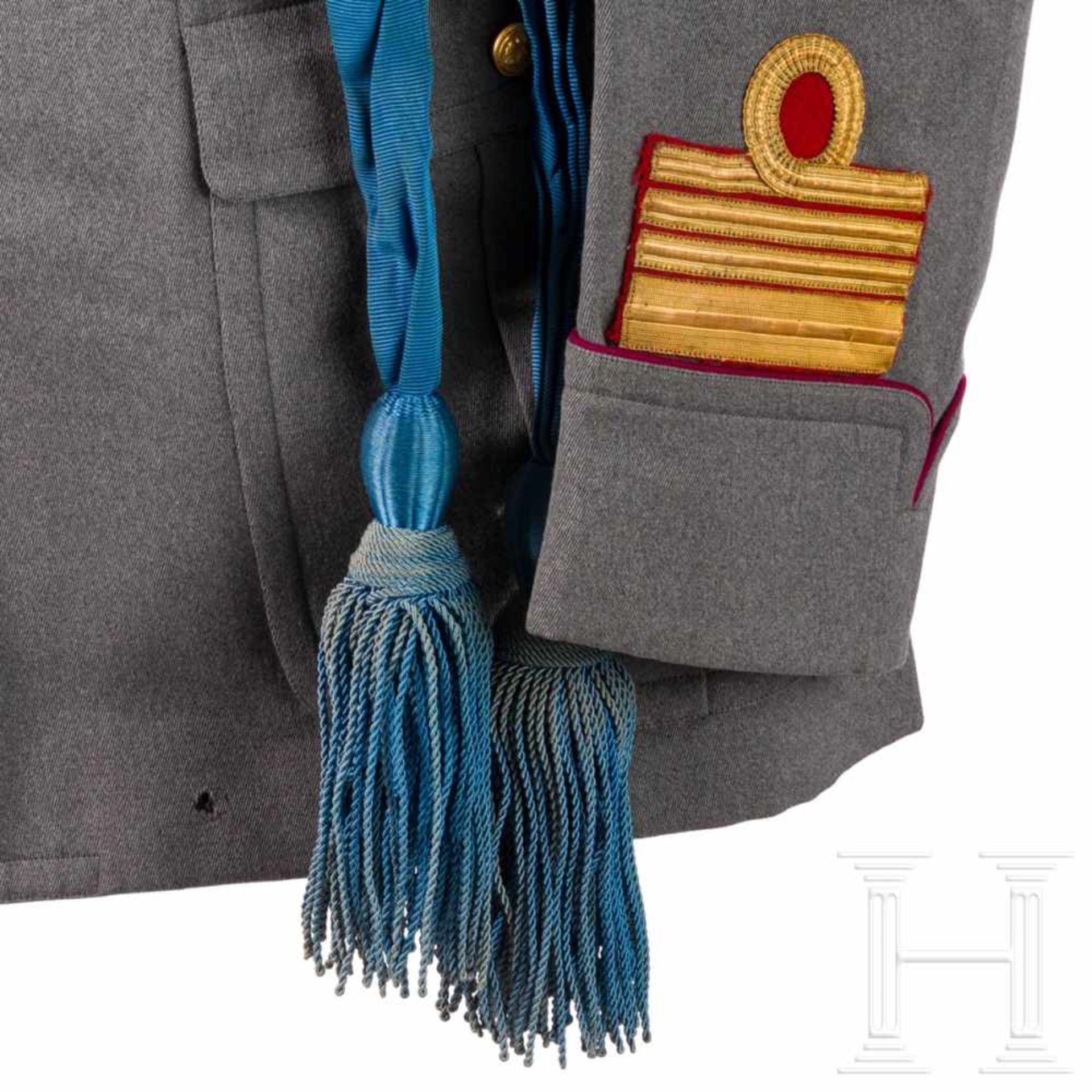 A uniform for a colonel commander of the Bersaglieri, before 1945Bersaglierihut mit Mohairbezug, - Bild 14 aus 14