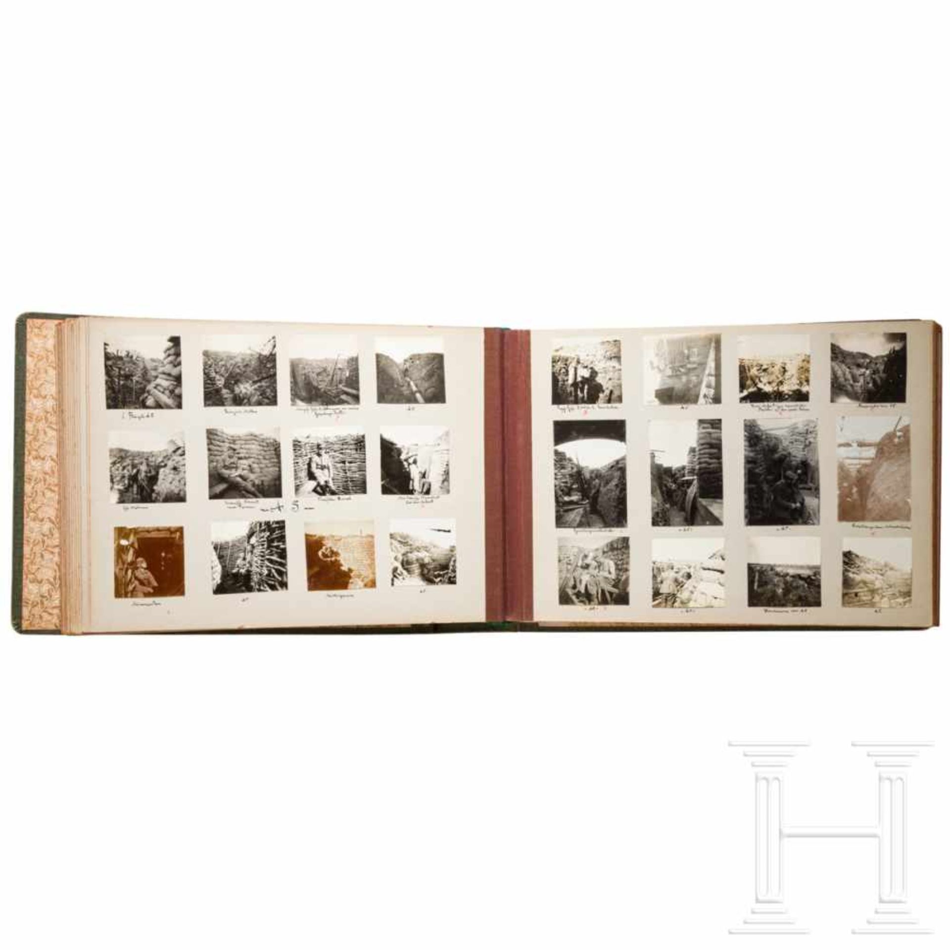 Four labeled photo albums, World War IIn den teilweise beschrifteten Alben insgesamt ca. 820 - Bild 4 aus 10