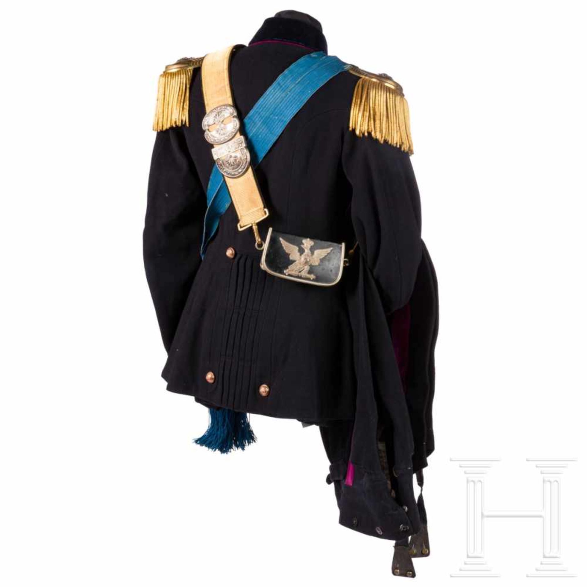 A uniform M 1909 for officers of the engineer corpsKäppi für Offiziere aus schwarzem Tuch. - Bild 3 aus 10