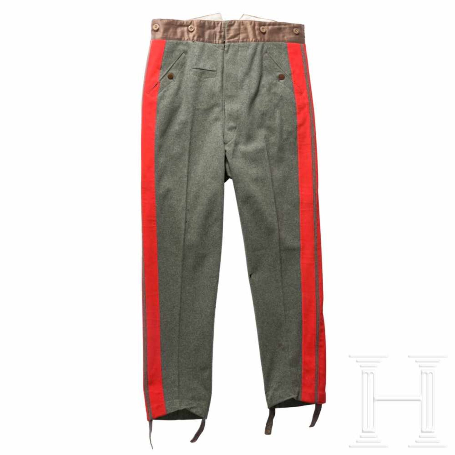 Trousers for a German generalFeldgraues Wolltuch, zwei schräge Seitentaschen, eine Uhrentasche,