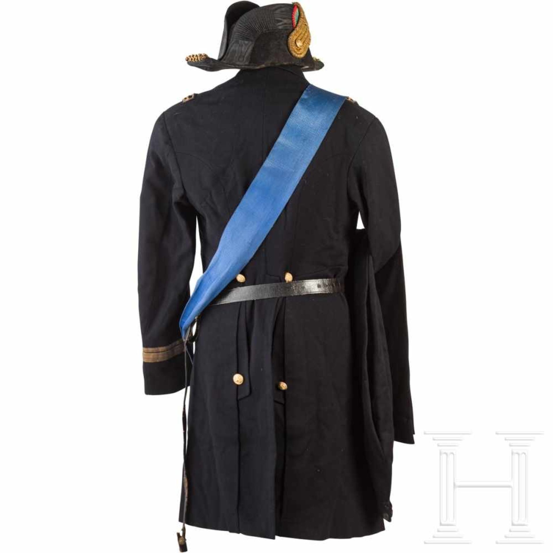 A uniform ensemble of a naval officer, 1st half of the 20th centurySchön erhaltener Zweispitz aus - Bild 3 aus 4