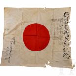 A signed Japanese battle flag, battle of Xuzhou, 1938Feines, weißes Baumwollgewebe in