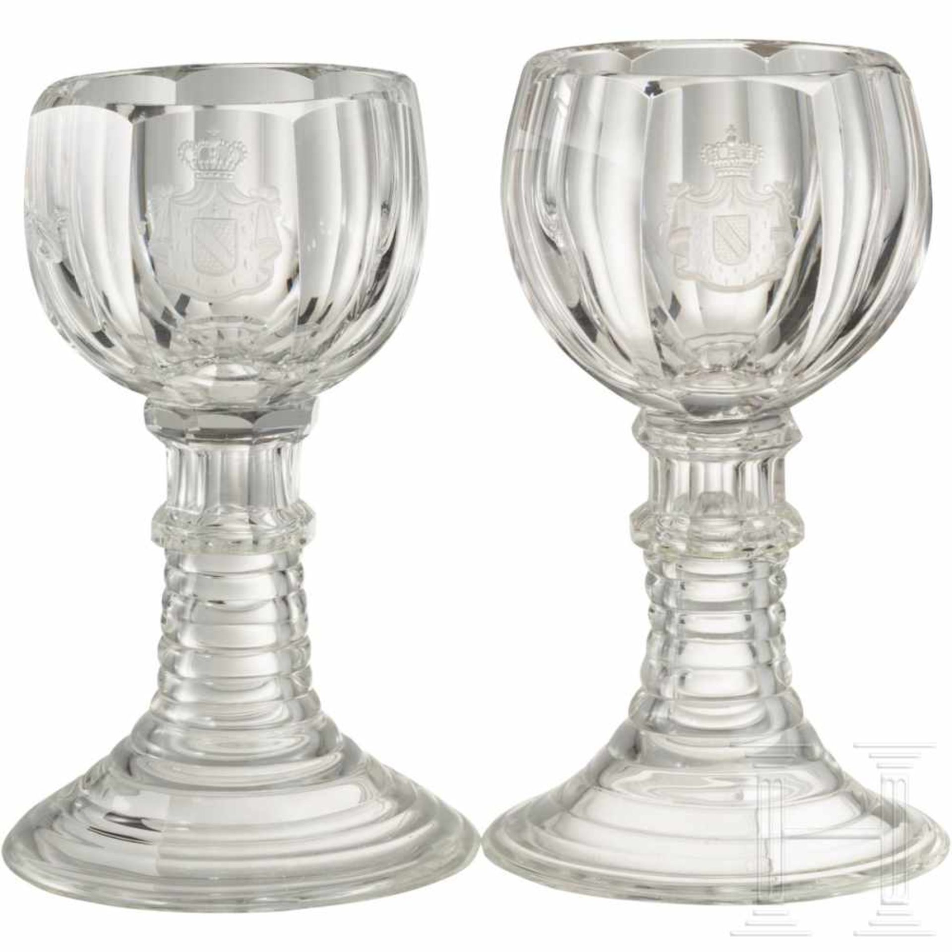 Two liqueur glasses with the coat of arms of the Grand Dukes of BadenKelchförmige Kuppa mit achtfach