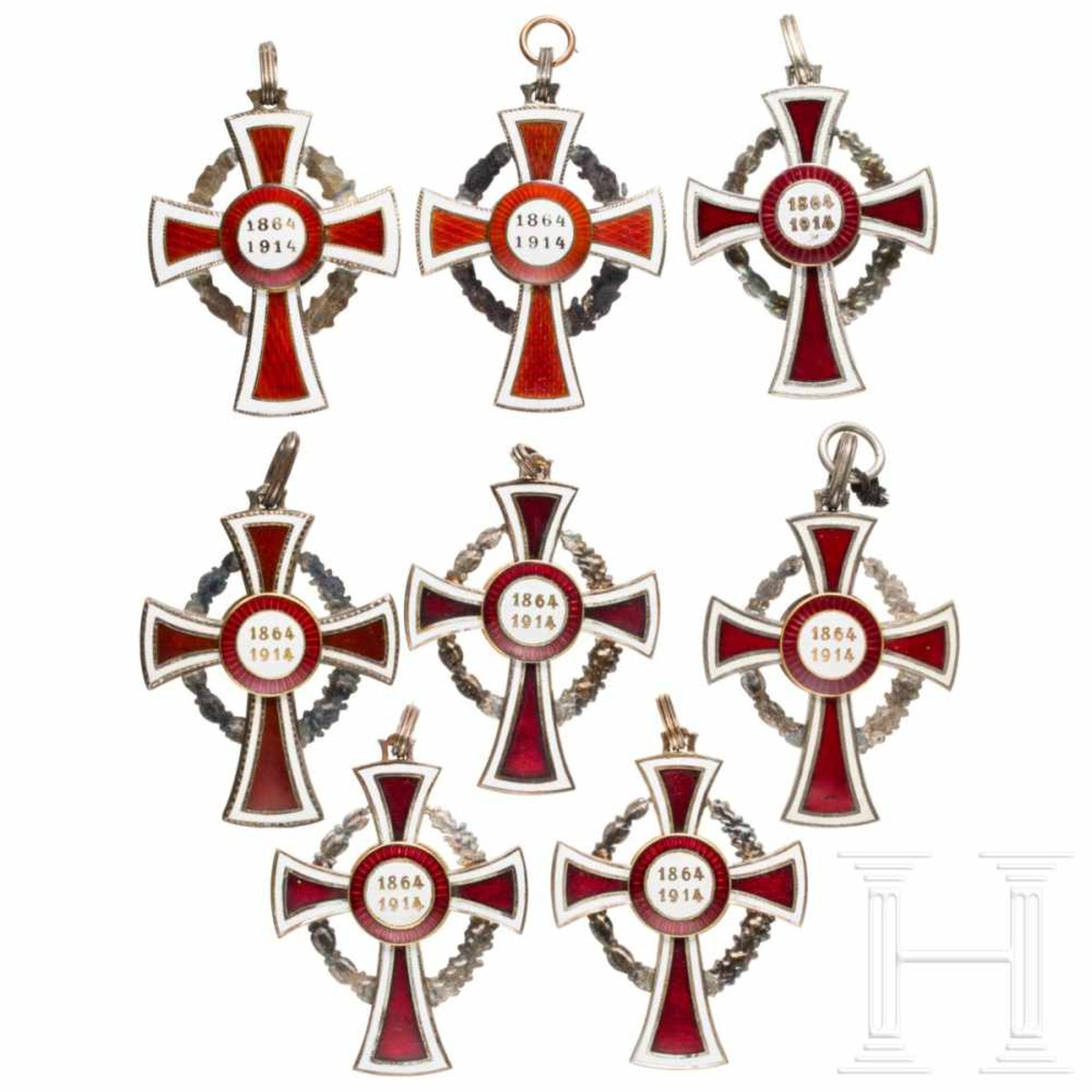 Eight decorations of the Red Cross with war decorationAcht Kreuze der 2. Klasse mit Kriegsdekoration - Bild 2 aus 2