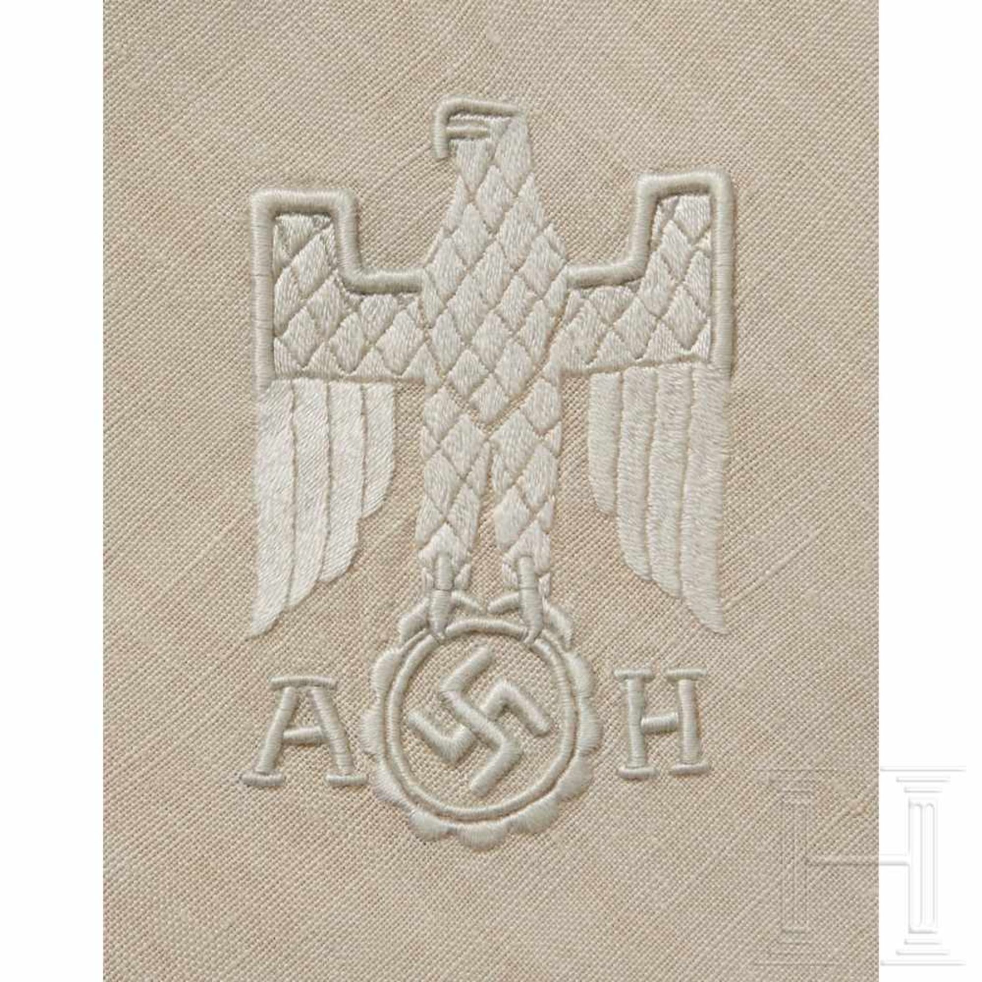 Adolf Hitler – a Table Cloth from Informal Personal Table ServiceCream color cloth linen with - Bild 3 aus 4