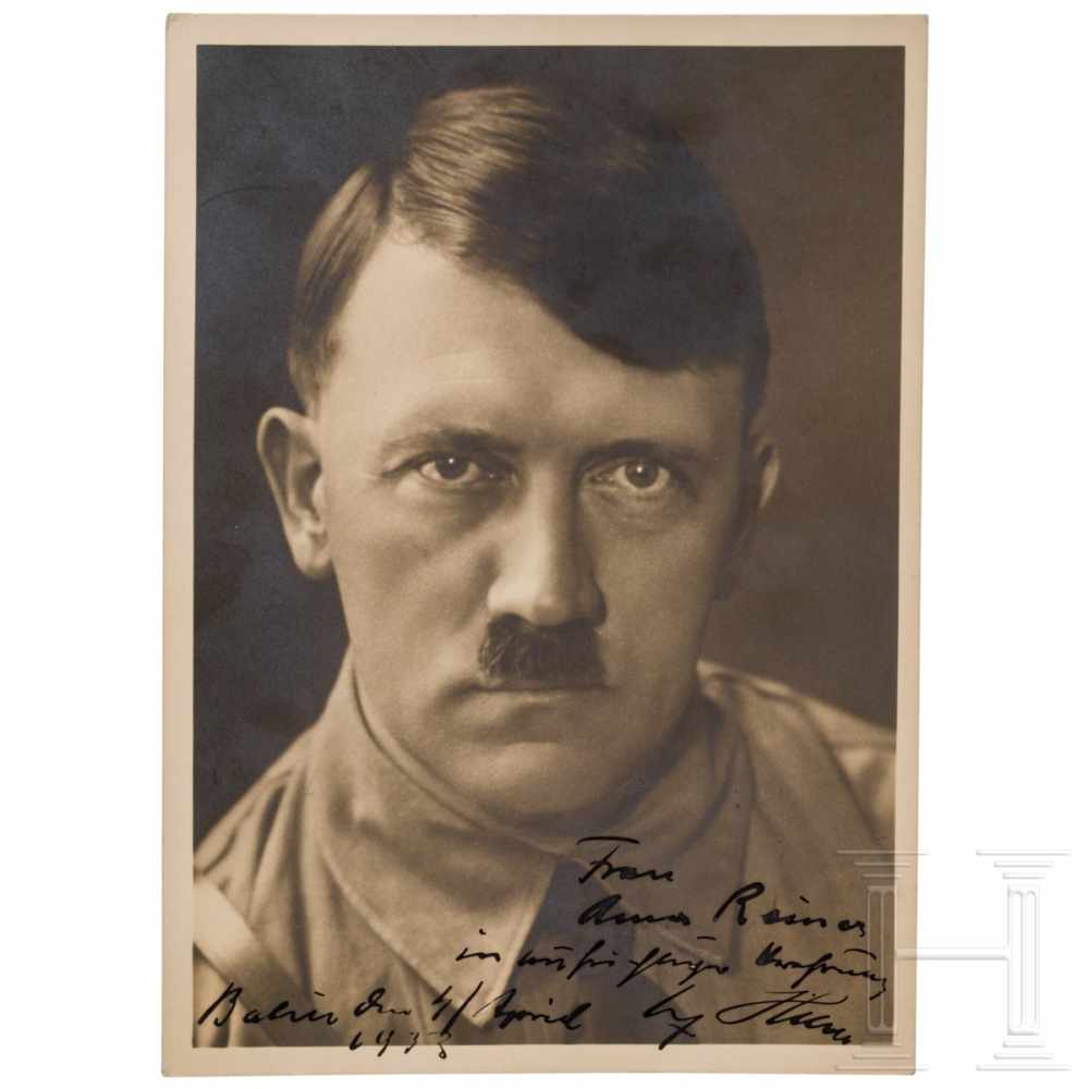 Anna Reiner - a signed dedication photo of Hitler 1933Großformatiges Hoffmann-Portraitfoto in