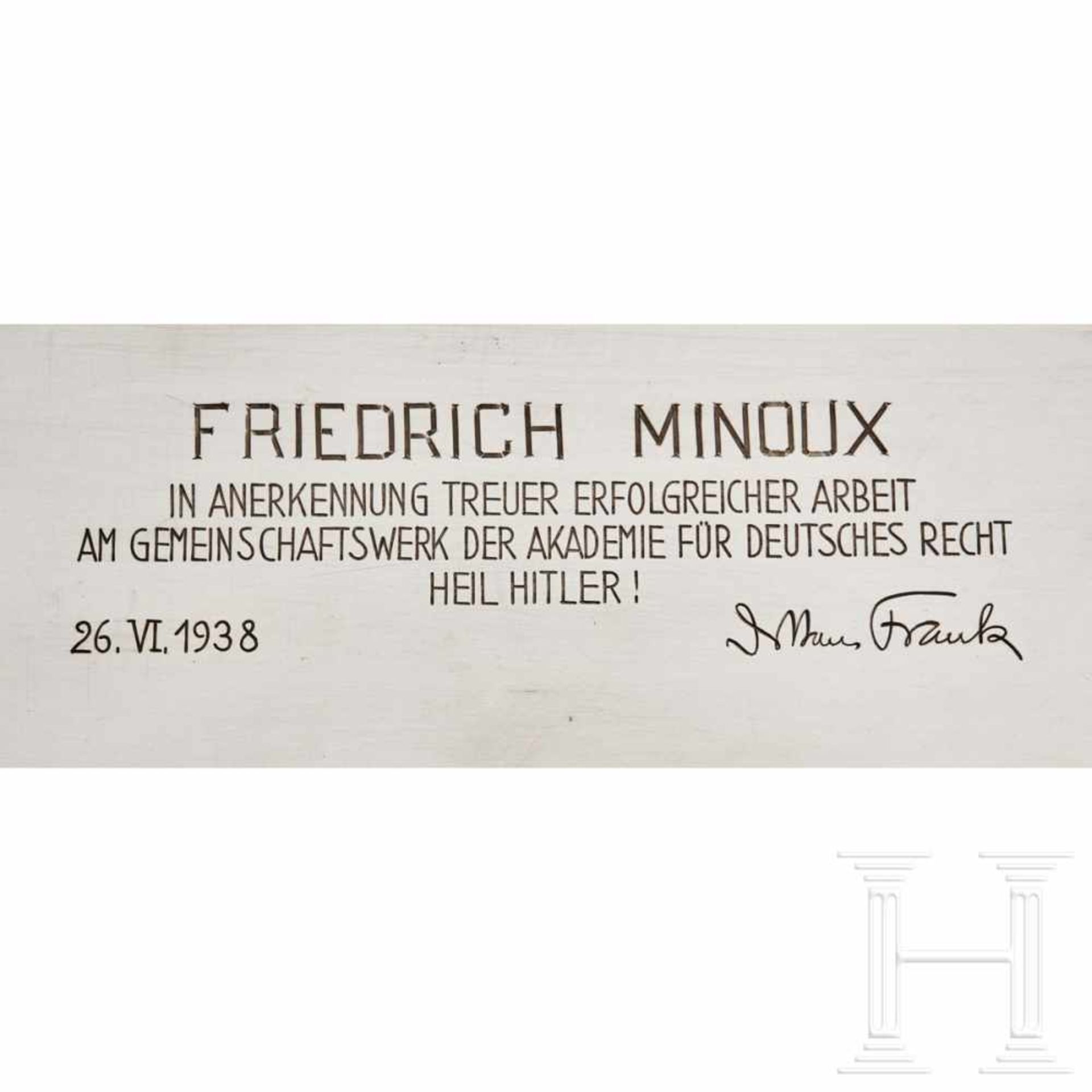 Hans Frank - a gift to Friedrich MinouxSilver cigar box, wood lined, exposed wood bottom and - Bild 5 aus 6