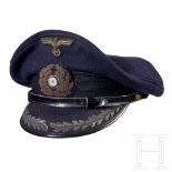 A visor cap for officers of the KriegsmarineRemovable dark-blue woolen top, hand-applied gold-wire