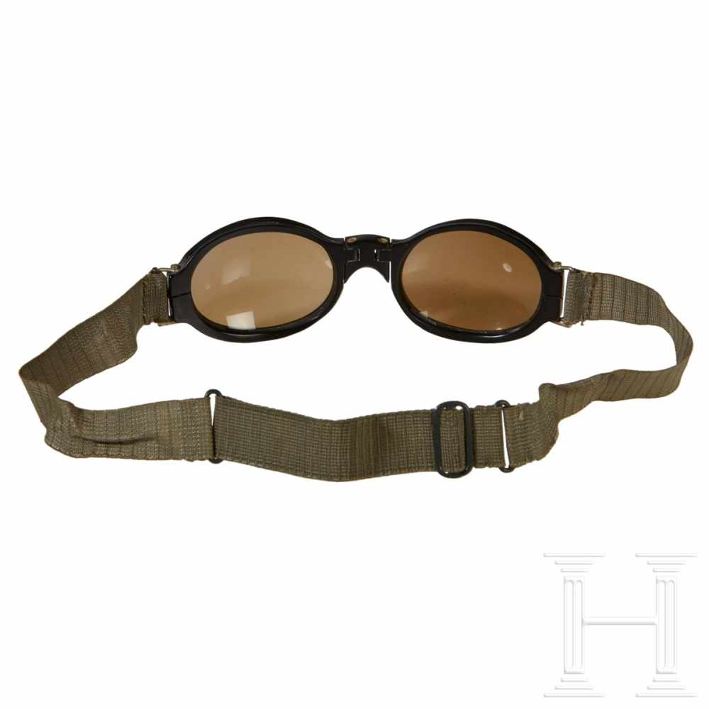 Fighter Pilot gogglesSecond model goggles with hinged nosepiece, brown tinted lenses, black - Image 2 of 2