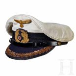 A White Top visor for officers of the KriegsmarineRemovable white waffle pattern cloth top, gold