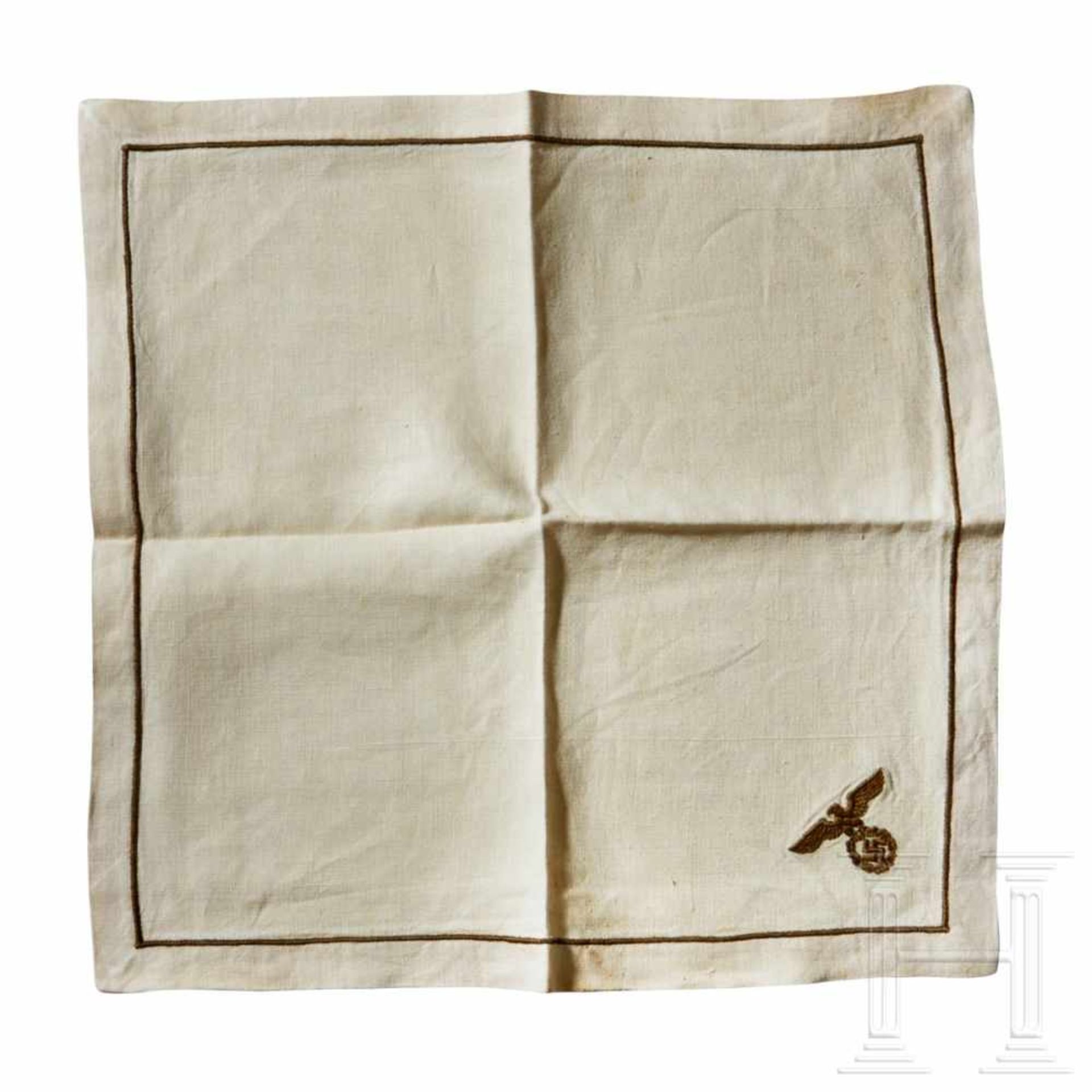 Adolf Hitler – napkins from his Personal Silver ServiceA set of six cream color linen napkins, brown - Bild 2 aus 4