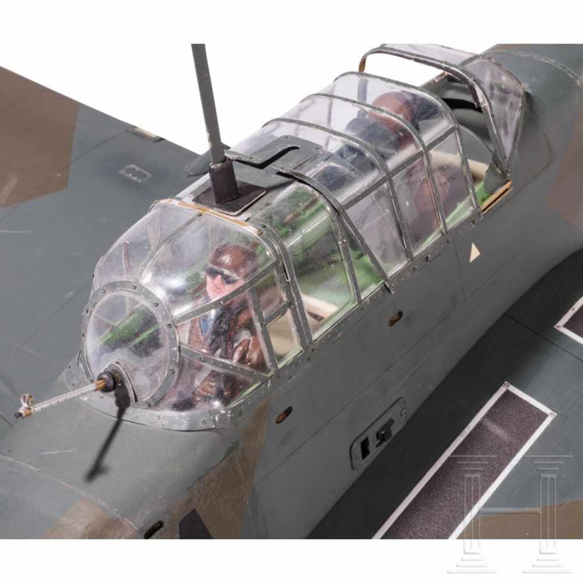 Detailed model of a Junkers Ju 87 B-1 StukaGute, maßstabsgetreue Fertigung dieses berühmten - Bild 4 aus 5