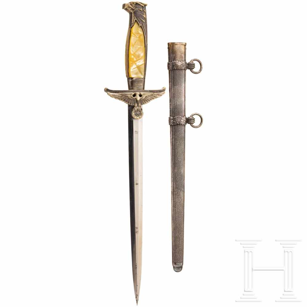 A dagger M 38 for officials of the Diplomatic corps, manufactured by Alcoso, SolingenThe thrusting