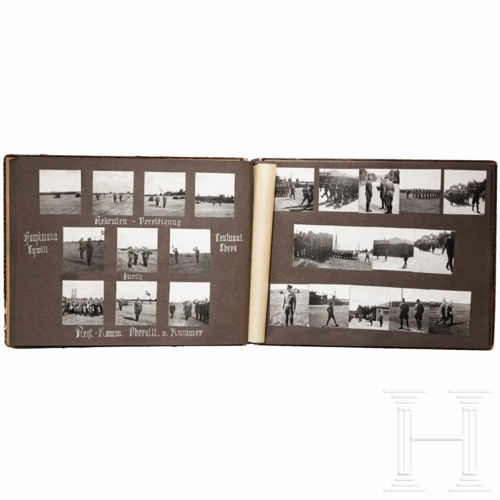 Drei Fotoalben eines Angehörigen der deutschen Fallschirmtruppe im 2. WeltkriegIn den drei Alben des - Image 3 of 6