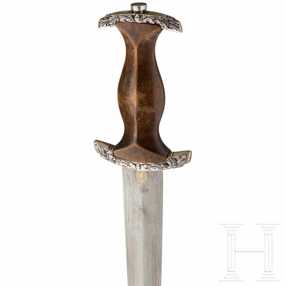 An SA honour dagger model 1933 with deluxe scabbardThe object at hand is one of the very few - Image 4 of 9