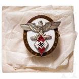 Ehrenzeichen der HJ-Reichsjugendführung für verdiente AusländerBuntmetall vergoldet und farbig
