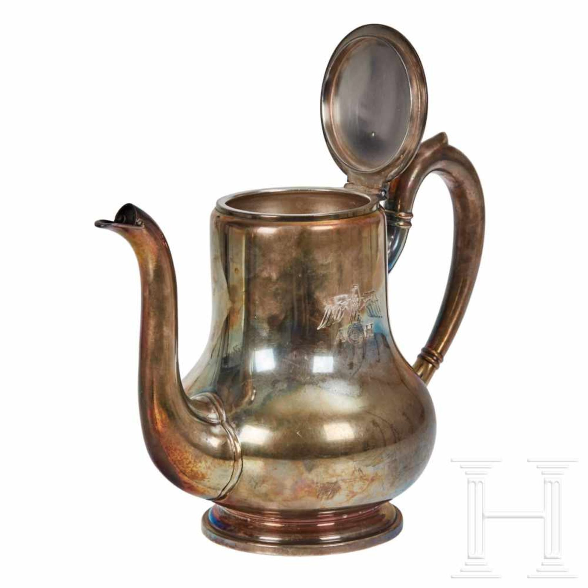 Adolf Hitler – a Beverage Serving Set from his Personal Silver ServiceA five-piece coffee and tea - Bild 5 aus 28