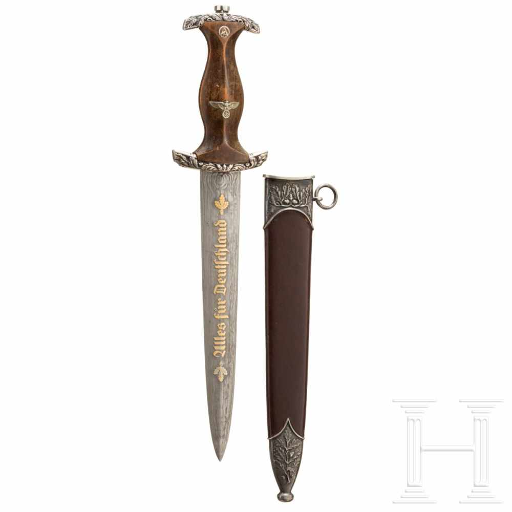 An SA honour dagger model 1933 with deluxe scabbardThe object at hand is one of the very few