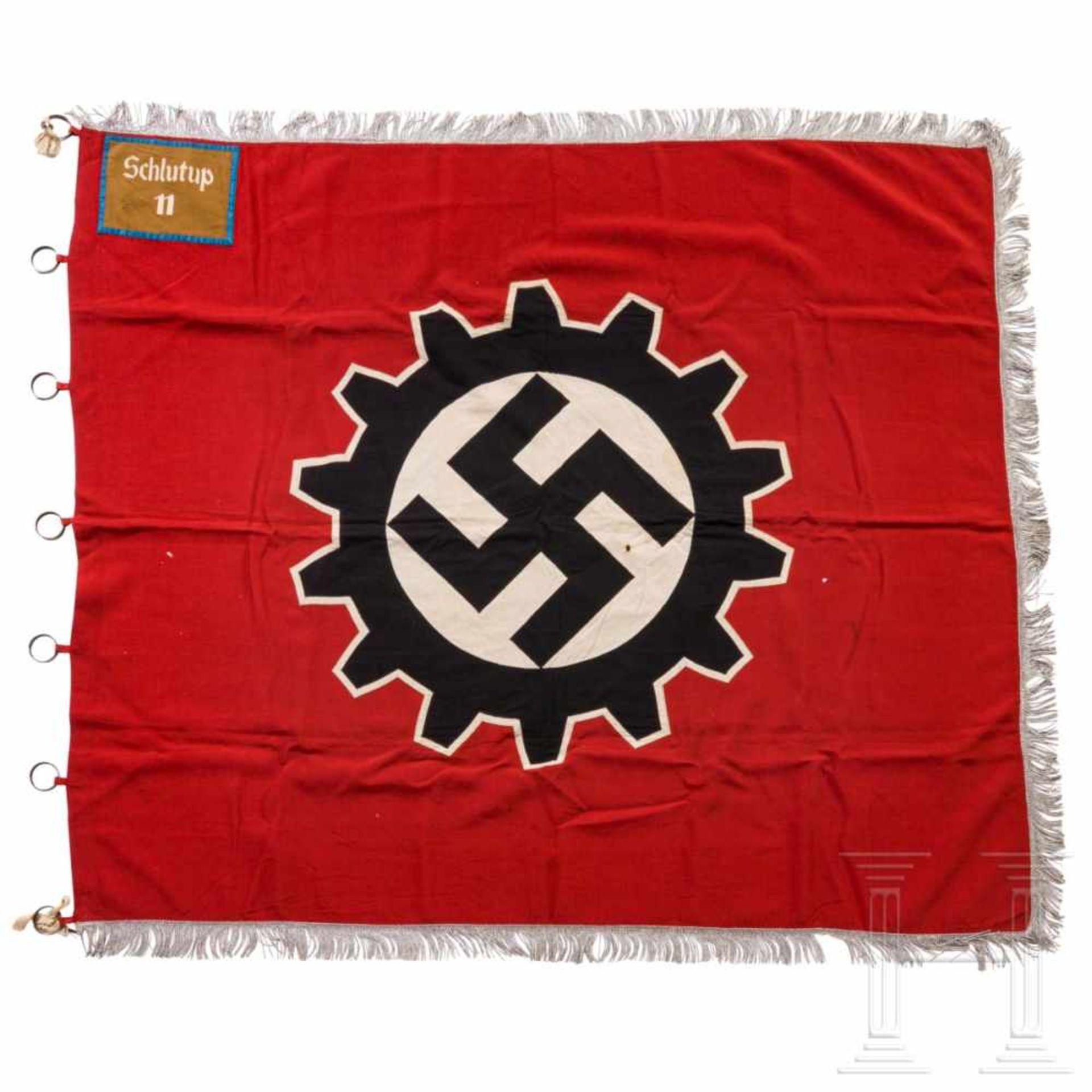 Fahne der DAF-Ortsgruppe "Schlutup 11"