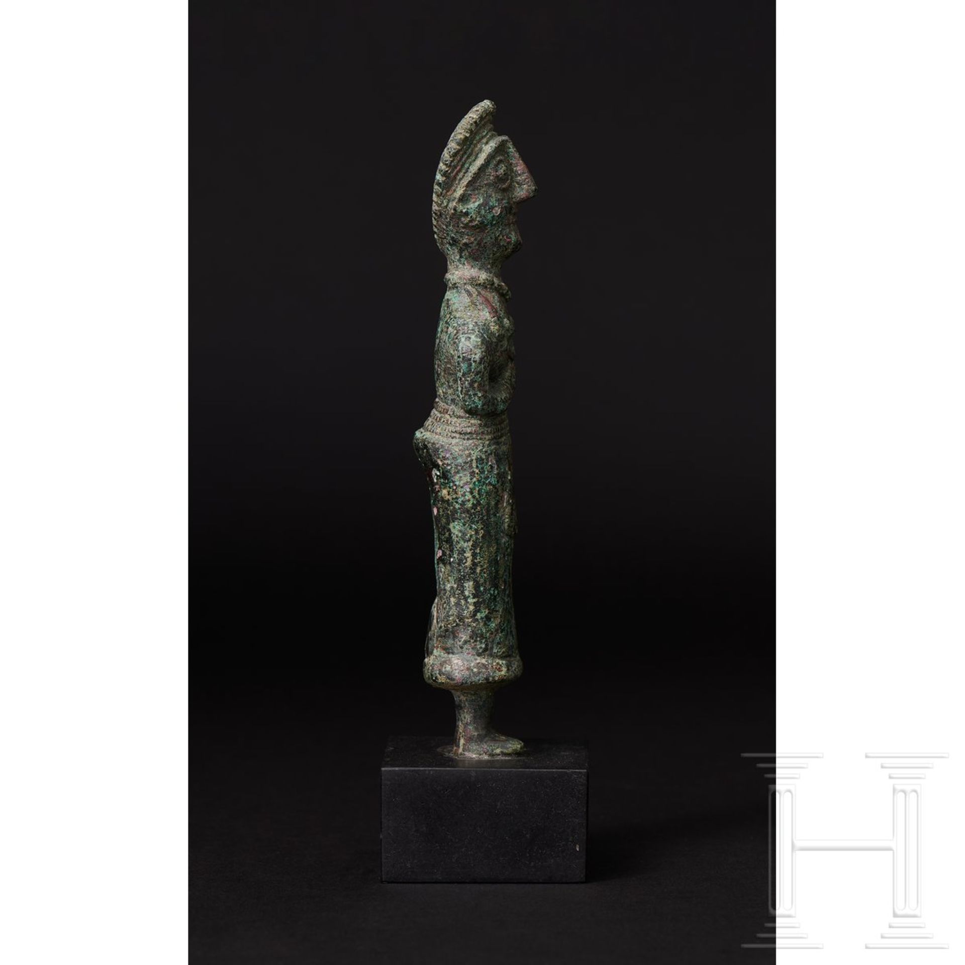 Elamitische Bronzestatuette einer Priesterin, Vorderasien, 3. Jtsd. v. Chr. - Bild 4 aus 9