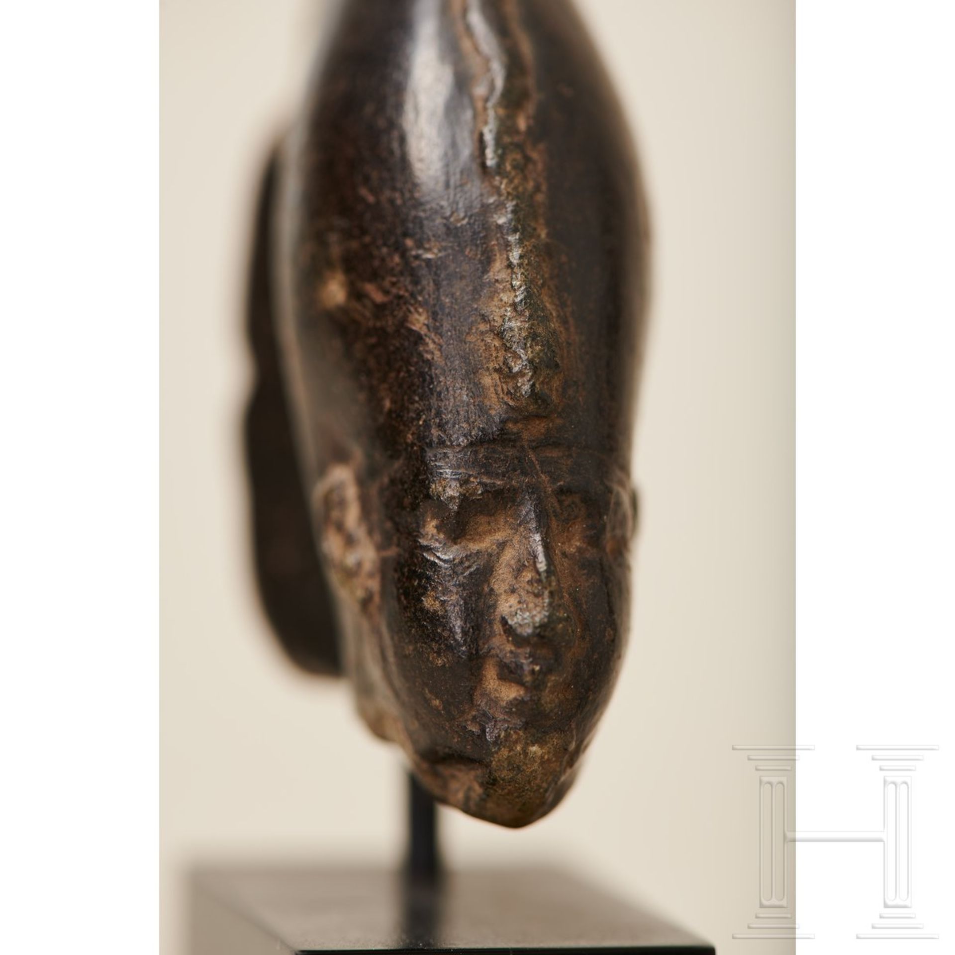 Feiner Kopf des Osiris, Ägypten, Ende des Neuen Reiches, XX. Dynastie, ca. 1189 - 1077 v. Chr. - Bild 5 aus 5