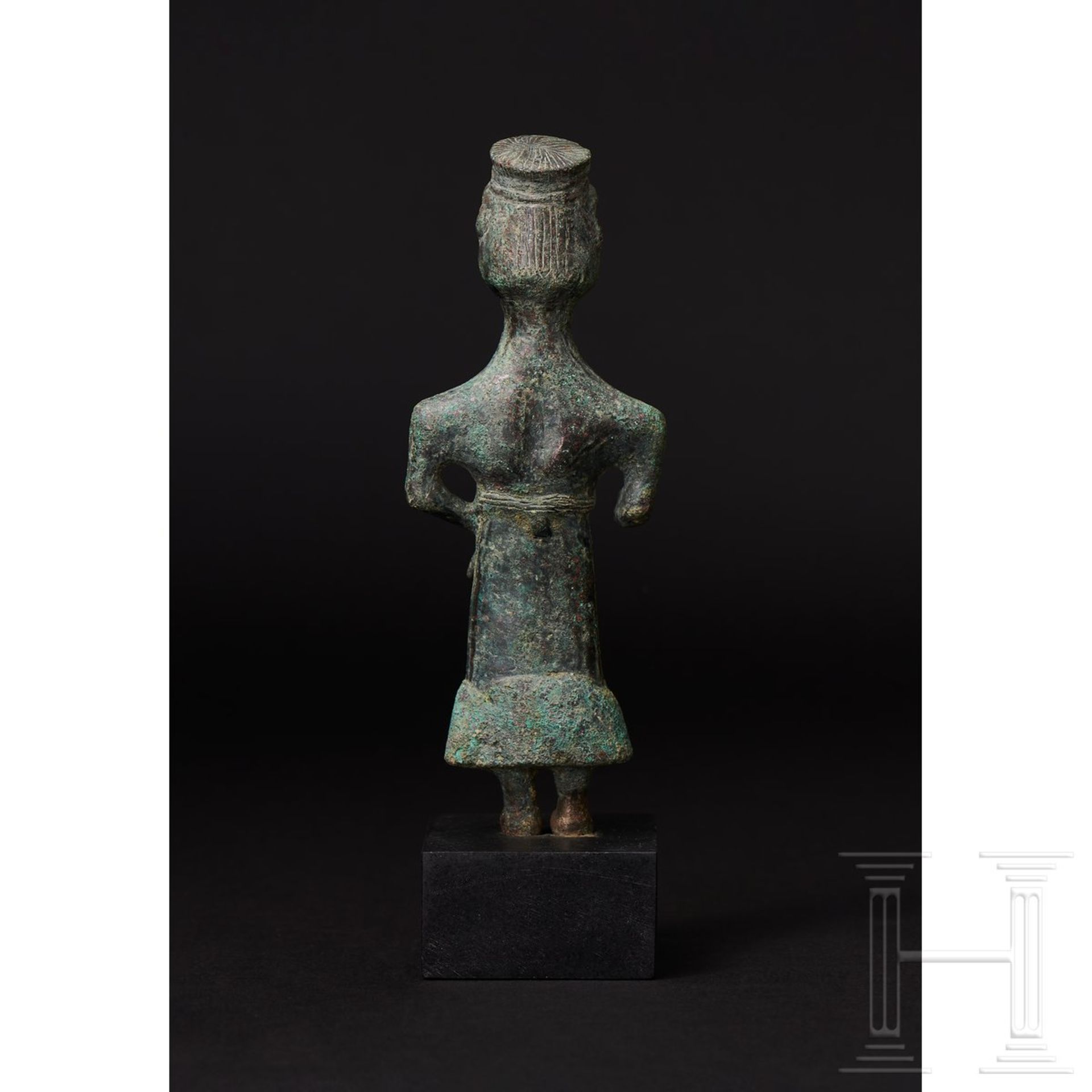 Elamitische Bronzestatuette eines Würdenträgers, Vorderasien, 3. Jtsd. v. Chr. - Bild 3 aus 10