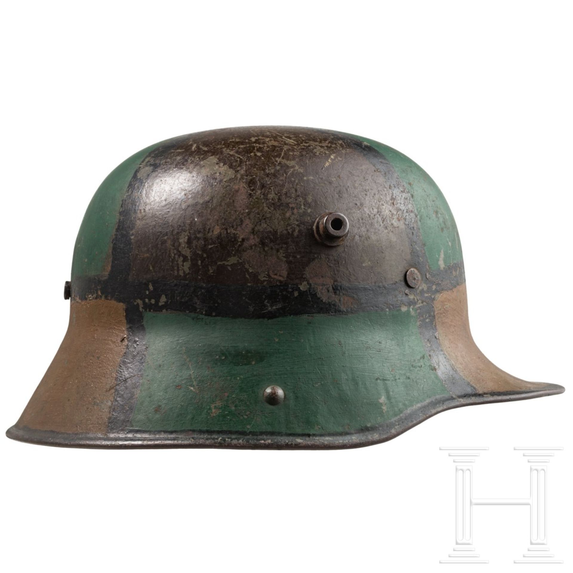 Stahlhelm M 16 mit Mimikry-Anstrich - Bild 2 aus 3