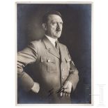 Offizielles Geschenkportrait Hitlers mit eigenhändiger Unterschrift