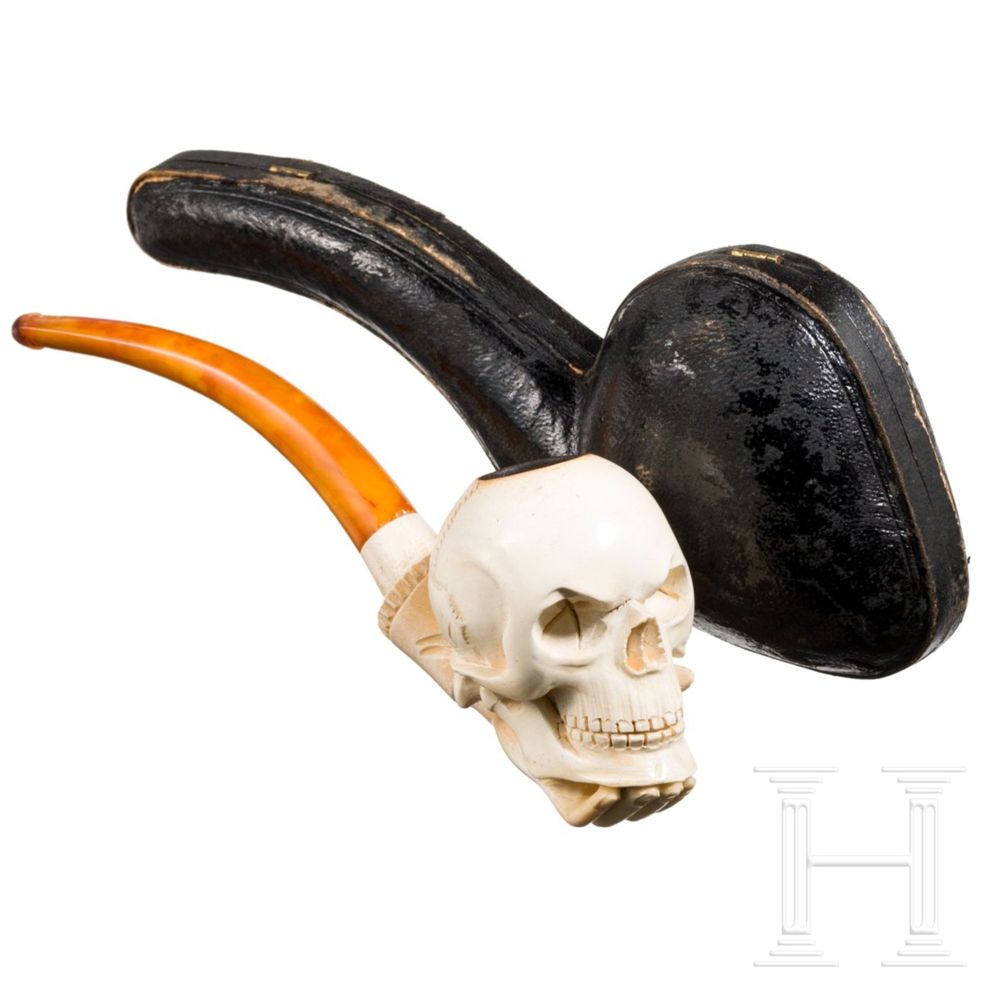 Meerschaumpfeife mit Memento Mori-Symbolik, Savinelli, Italien, 19. Jhdt.Pfeifenkopf aus