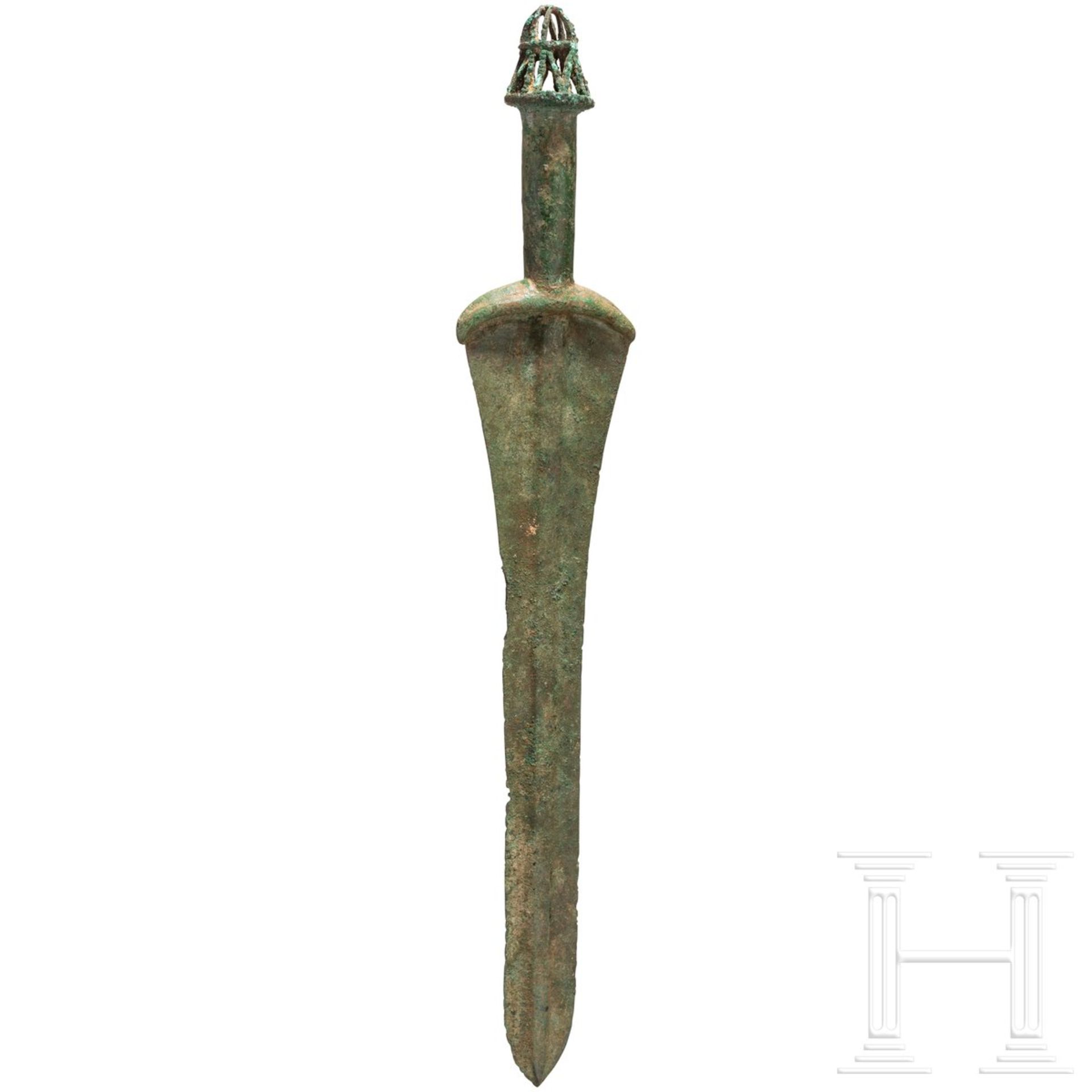 Bronzenes Kurzschwert, Luristan, Ende 2. Jtsd. v. Chr.Klinge mit flachem, breitem Mittelgrat. In den - Bild 2 aus 4