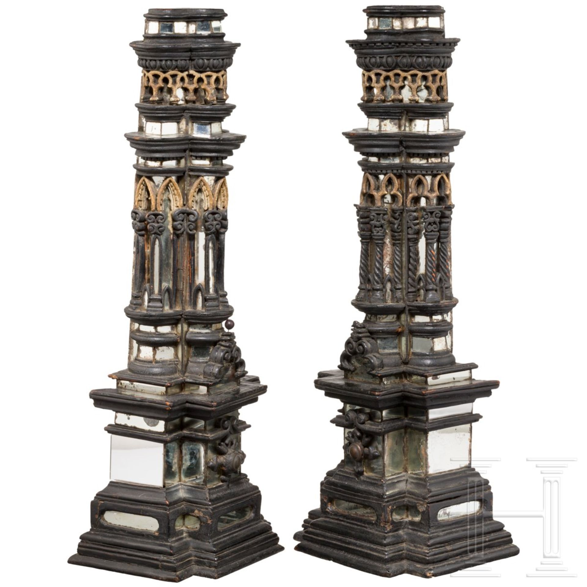 Außergewöhnliches Paar Kunstkammer-Objekte in Form von Renaissance-Pilastern, Augsburg, um - Bild 2 aus 6