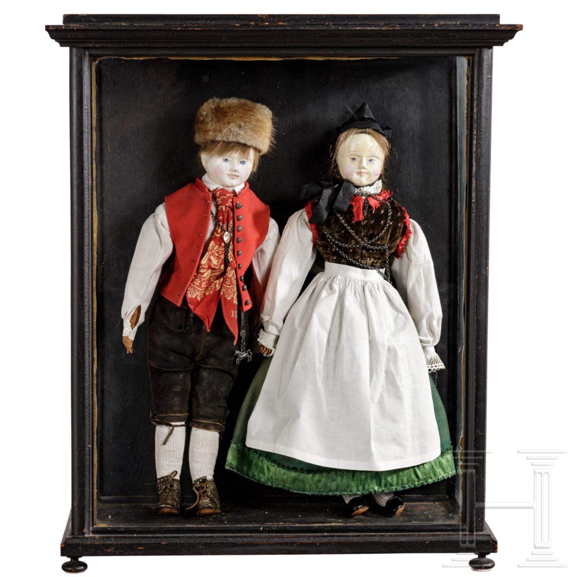 Schaukasten mit Puppenpaar in schwäbischer Tracht, um 1830/40Puppen mit farbig gefassten