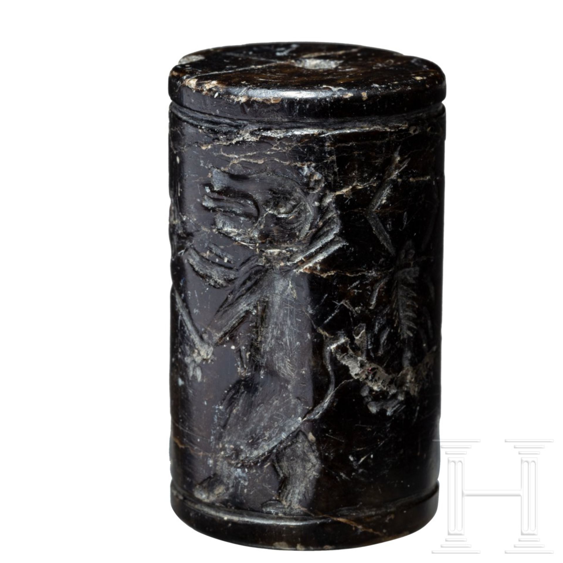Ein Rollsiegel, Vorderasien, 2. Jtsd. v. Chr.Zylindrisches Rollsiegel aus dunkelbraunem Gestein - Bild 3 aus 5