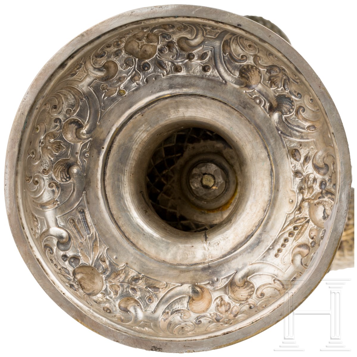 Dreifacher Ananaspokal mit Diamantdekor, deutsch, um 1900Silber, gegossen, getrieben, graviert, - Image 9 of 9