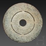 Große Bi-Scheibe vom Yuan-Typus, Nephrit-Jade, China, um 1900Aus einem inneren und äußeren Ring