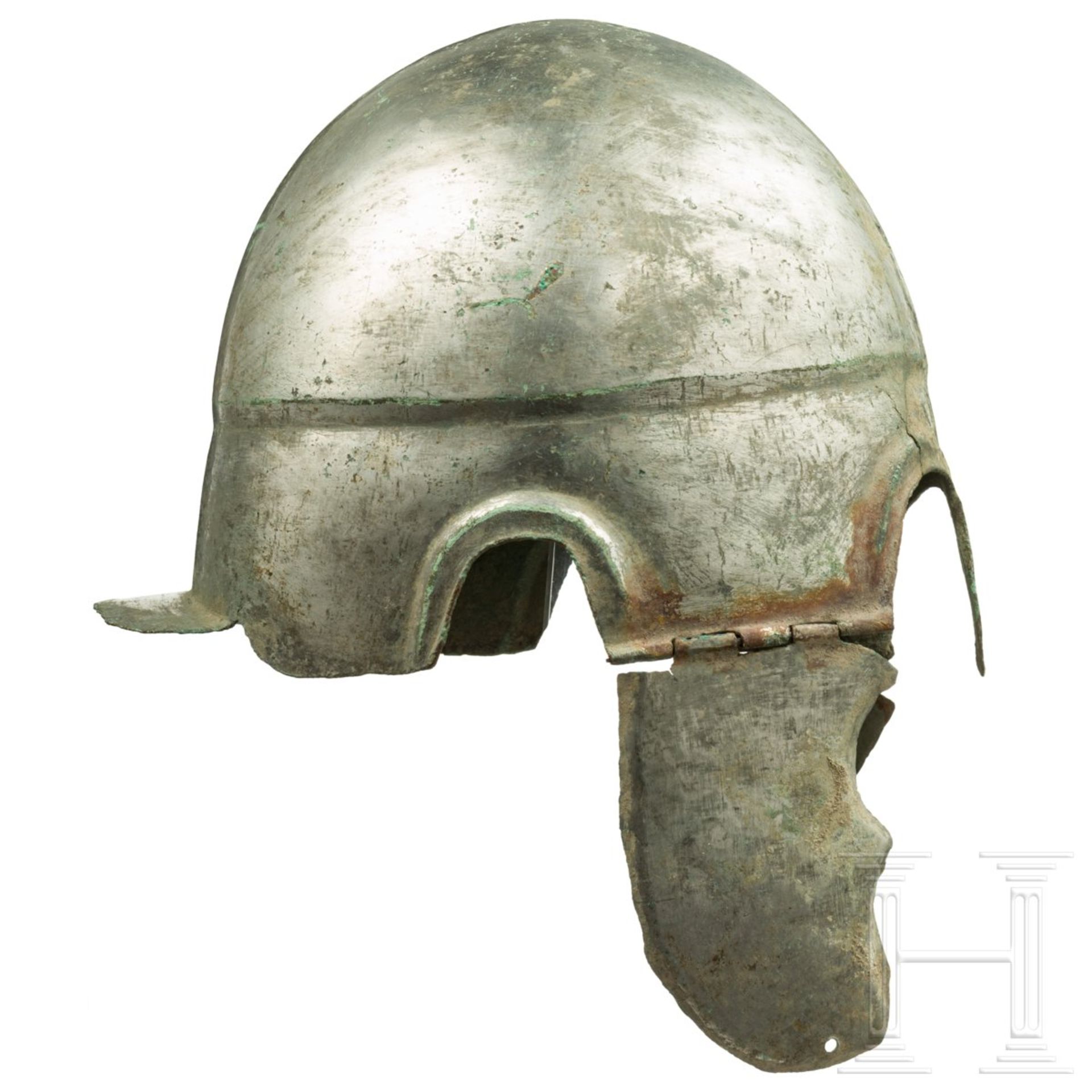 Chalkidischer Helm, Typ V, frühes 4. Jhdt. v. Chr.Bronzehelm mit vollflächiger Verzinnung, die - Bild 5 aus 9