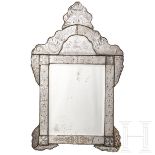 Barock-Spiegel mit jagdlichem Schliffdekor, süddeutsch, um 1740Schweres originales Spiegelglas mit