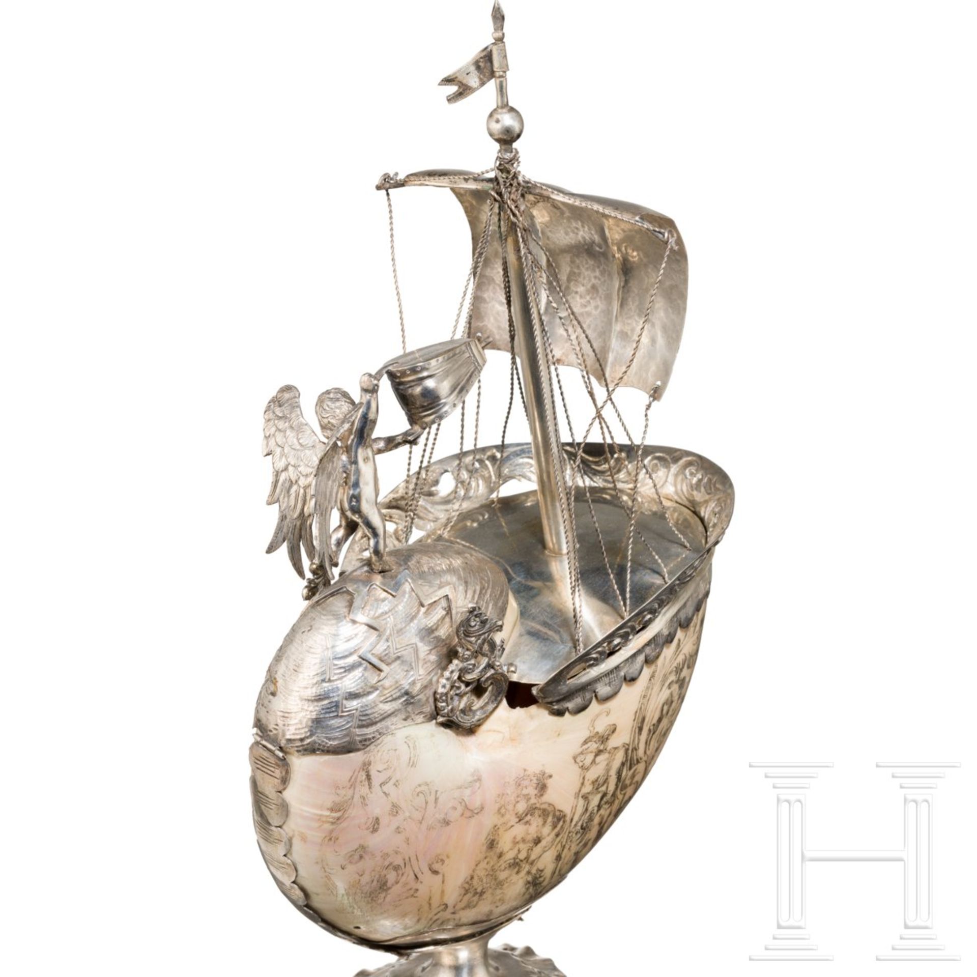 Außergewöhnlicher Nautilus-Pokal mit Hippokamp, flämisch, 2. Hälfte 19. Jhdt.Silber, am Rand des - Bild 9 aus 12