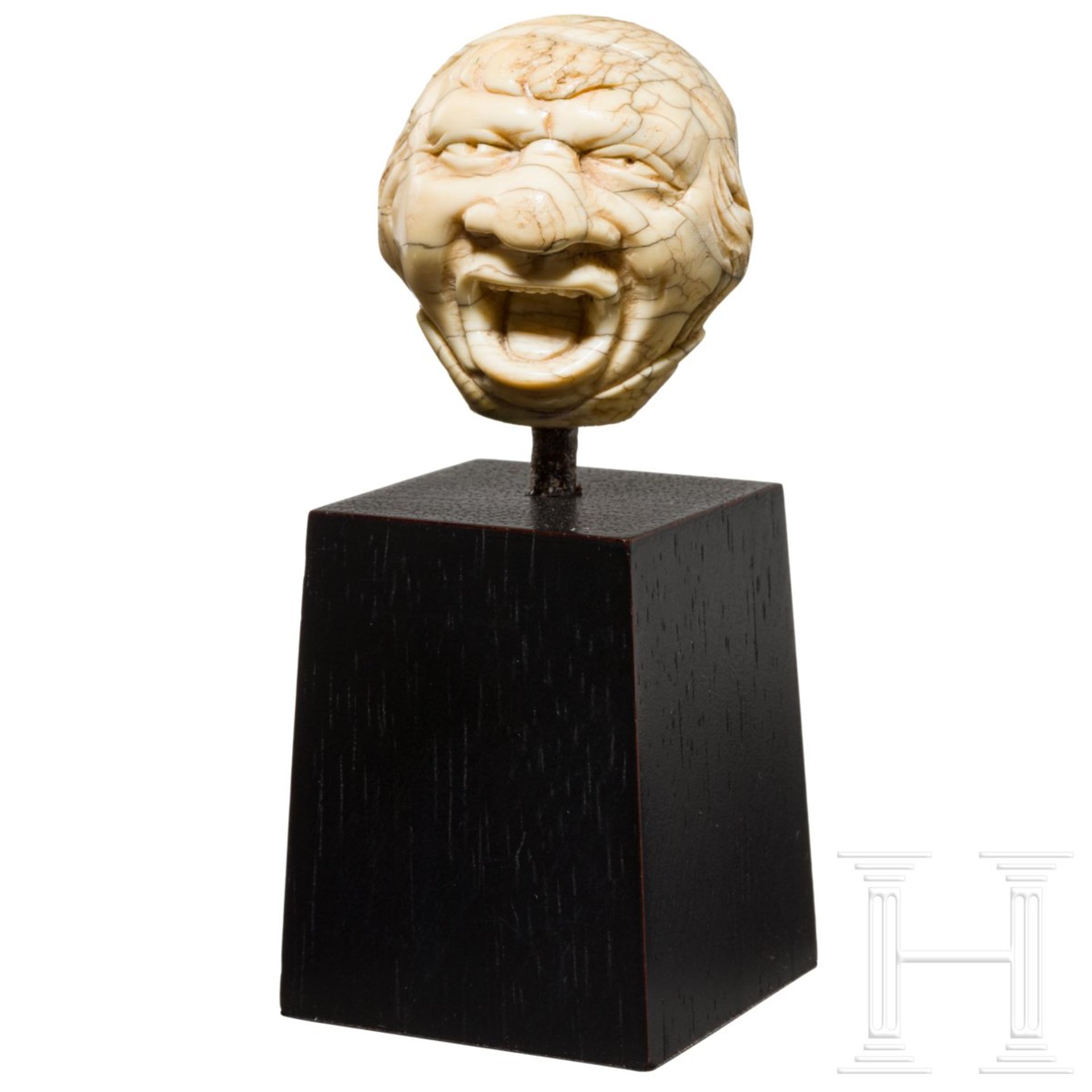 Grotesker Kopf aus Elfenbein, England, 19. Jhdt.Einteilig geschnitzter Kopf eines schreienden Mannes