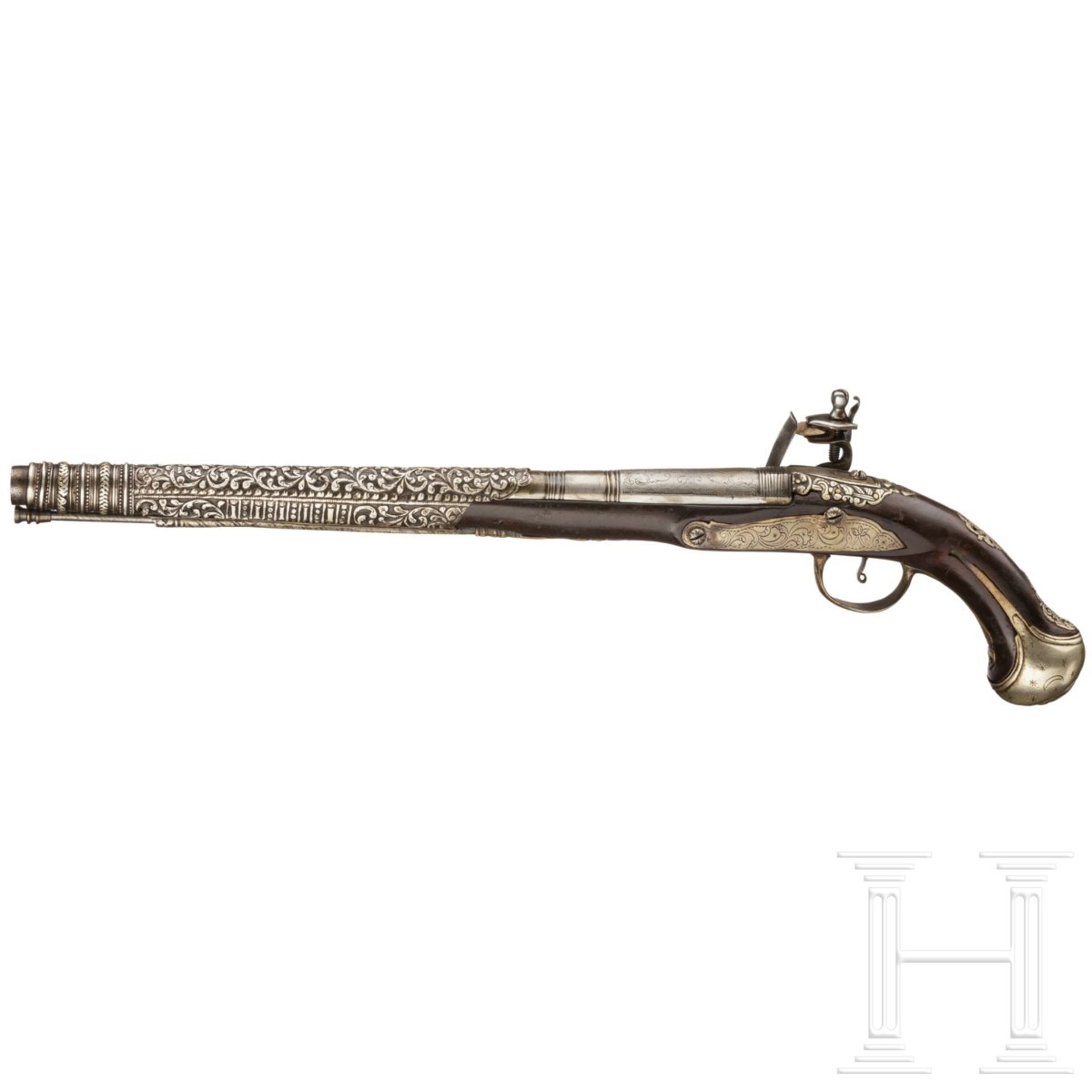 Steinschlosspistole, balkantürkisch, um 1800Runder 380 mm-Lauf mit glatter Seele im Kaliber 15 mm. - Bild 2 aus 3