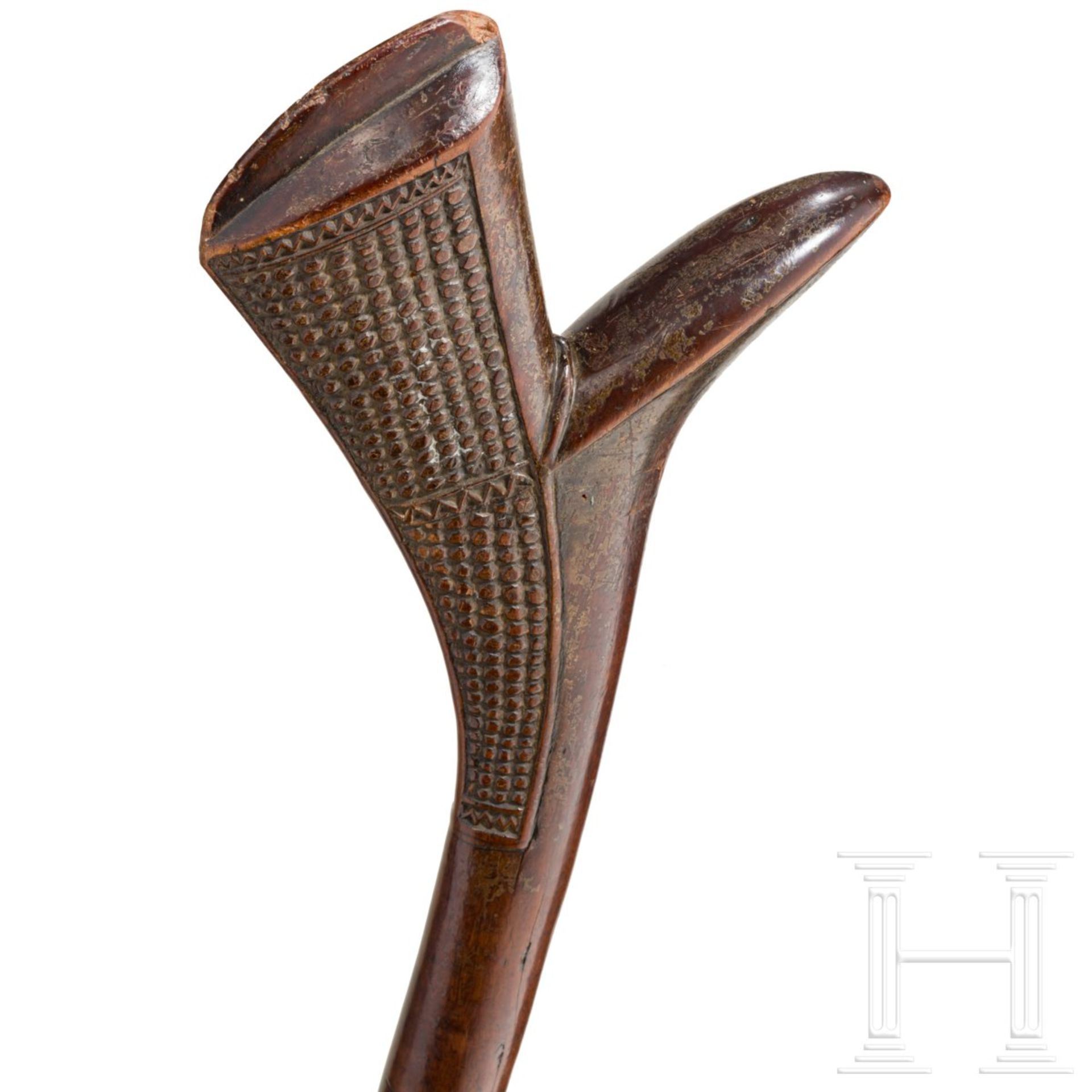 Kriegskeule „Sali“, FidschiBreiter Schlagkopf mit erhabenem Grat und gegratetem, schnabelförmigem - Bild 4 aus 4