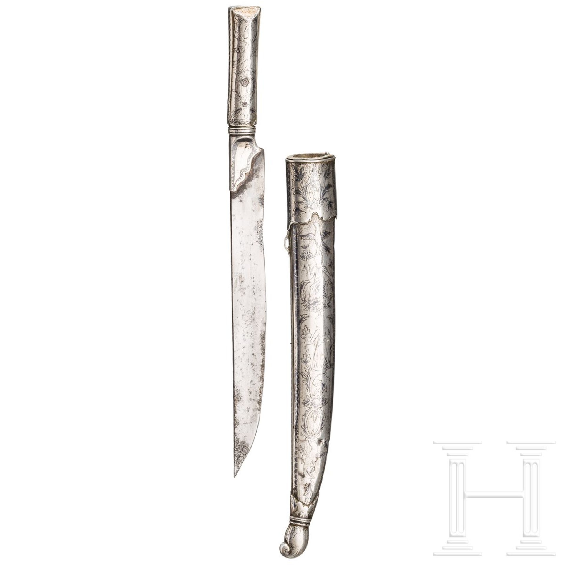 Silbermontierter und niellierter Dolch, osmanisch/kaukasisch, 19. Jhdt.Gerade, an der Schneide etwas - Bild 2 aus 3
