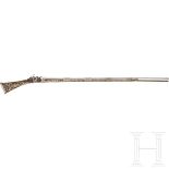 Silbermontiertes Miqueletgewehr, Tunesien, datiert 1824Schlanker, achtkantiger Lauf mit glatter