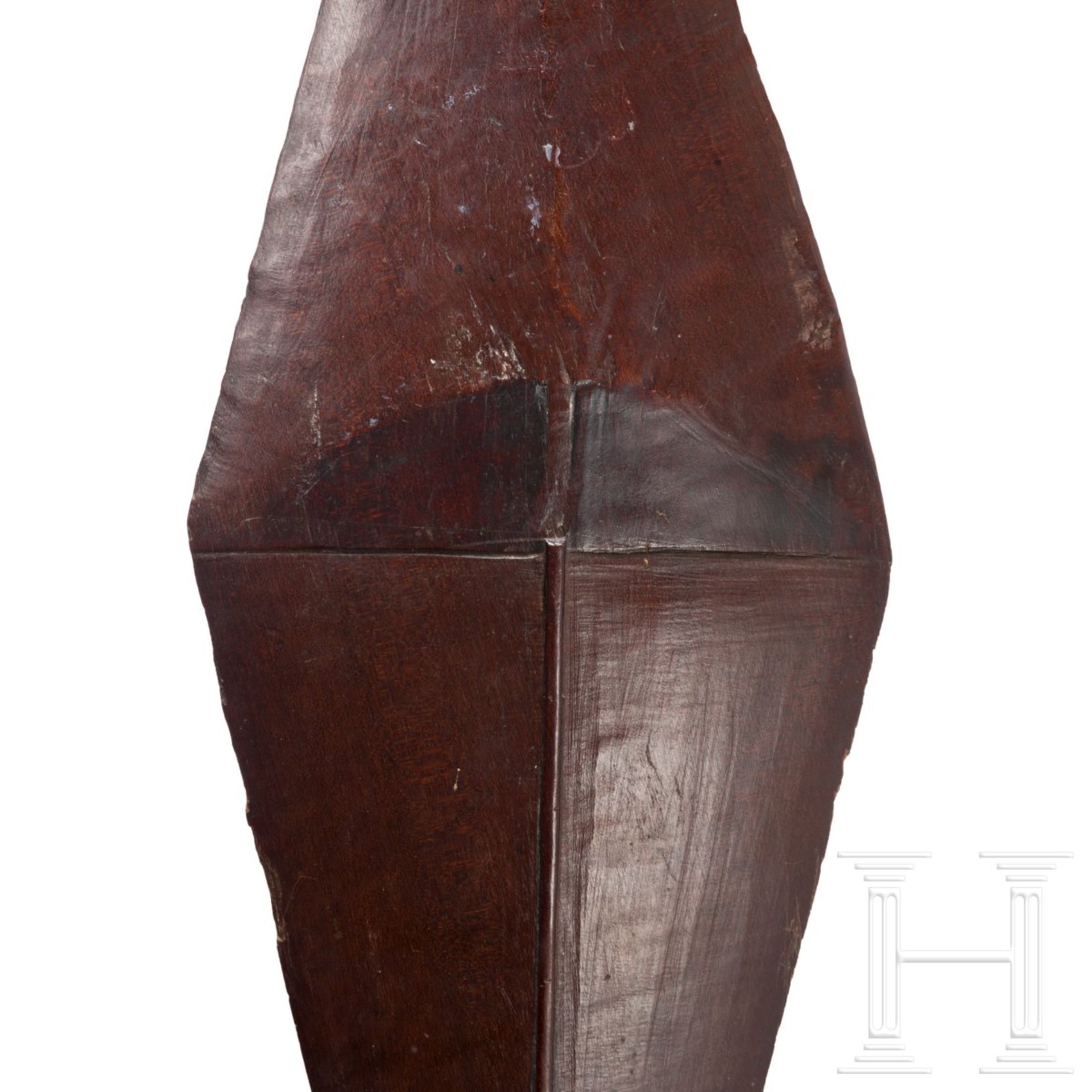 Kriegskeule „Subi“, SalomonenMittig gegratetes, waagerecht abgestuftes, rautenförmiges Schlagblatt - Bild 3 aus 4