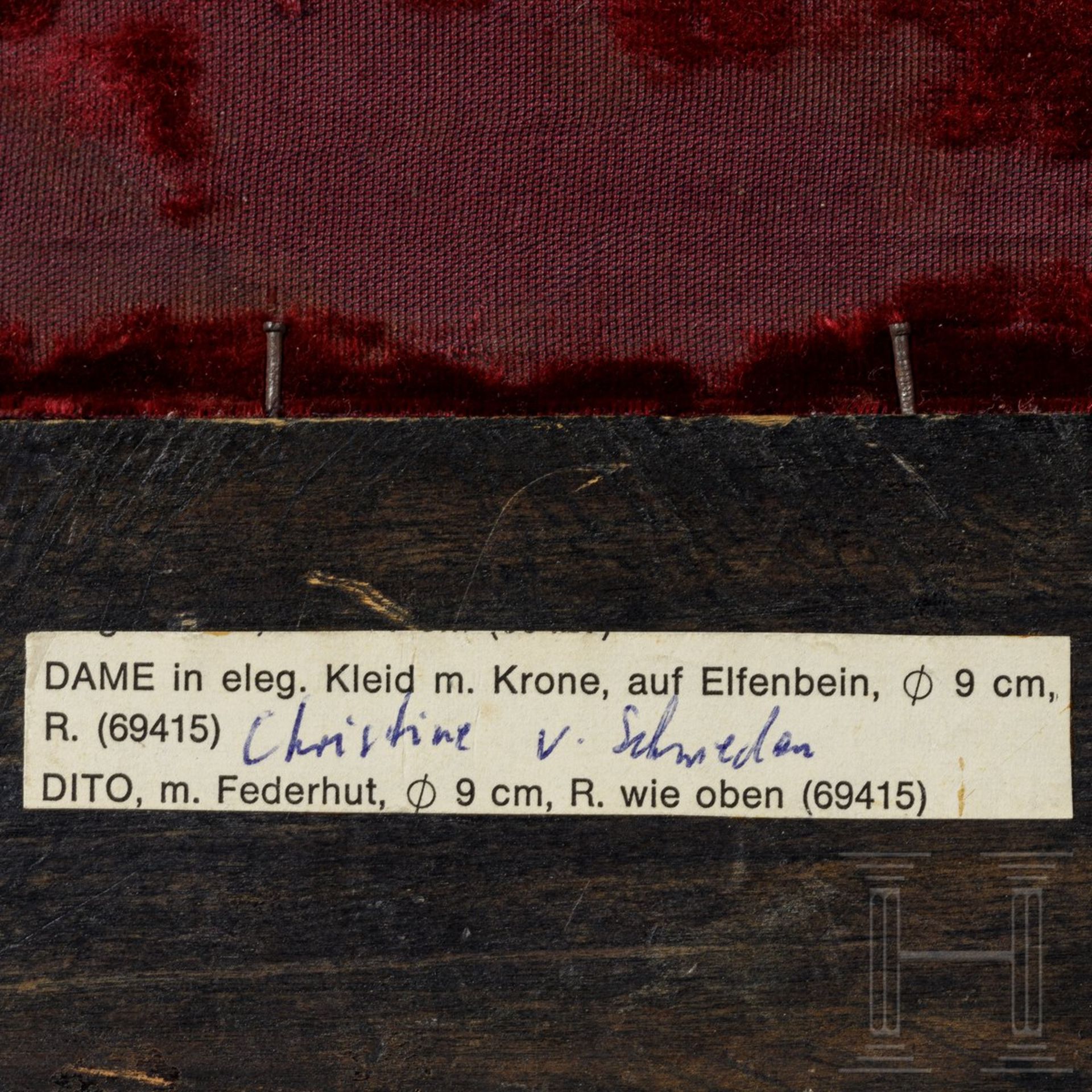 Miniaturmalerei auf Elfenbein, Dame mit Krone, England, 19. Jhdt. - Bild 3 aus 4