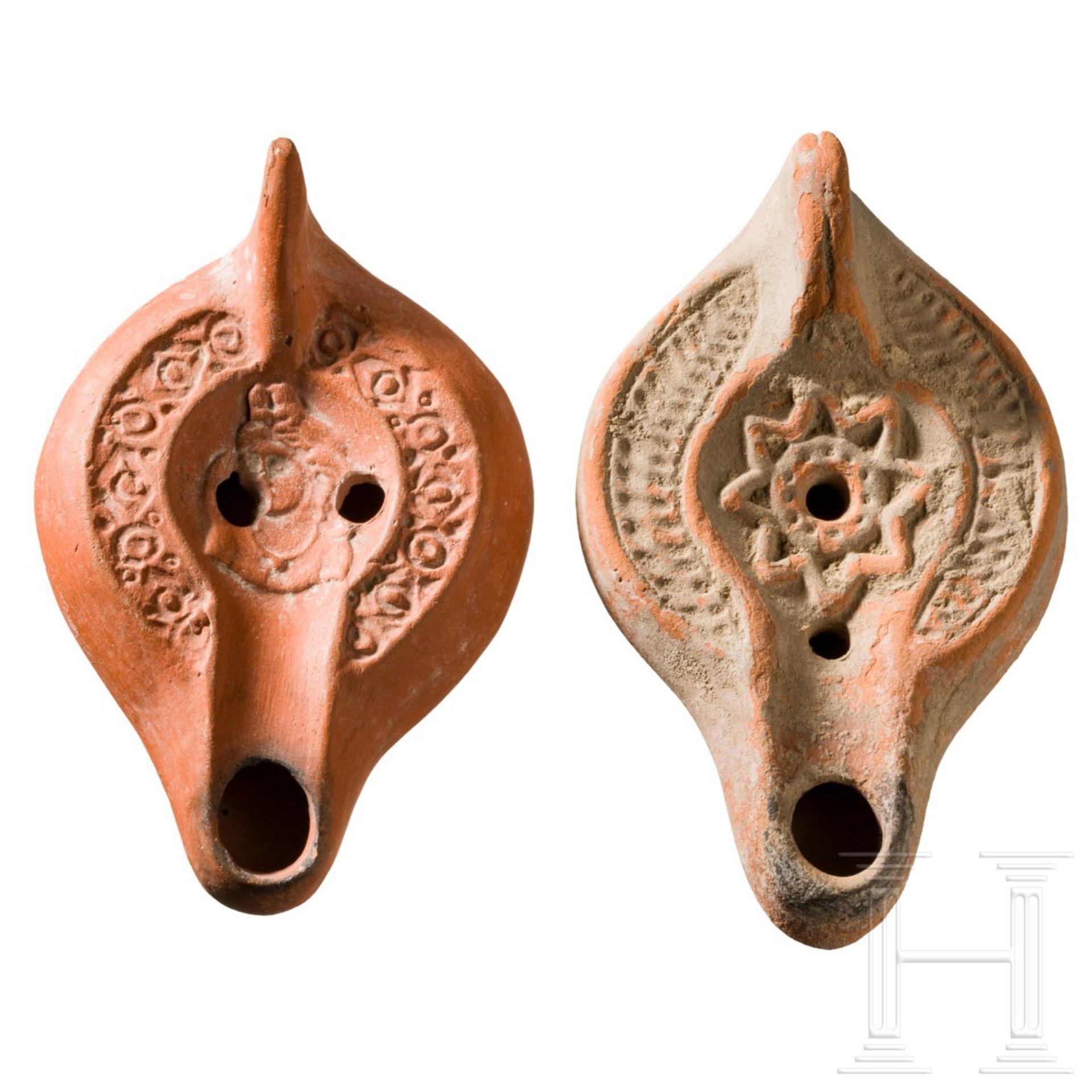 Zwei Öllampen, Nordafrika, römisch, 4. Jhdt. - Image 2 of 3