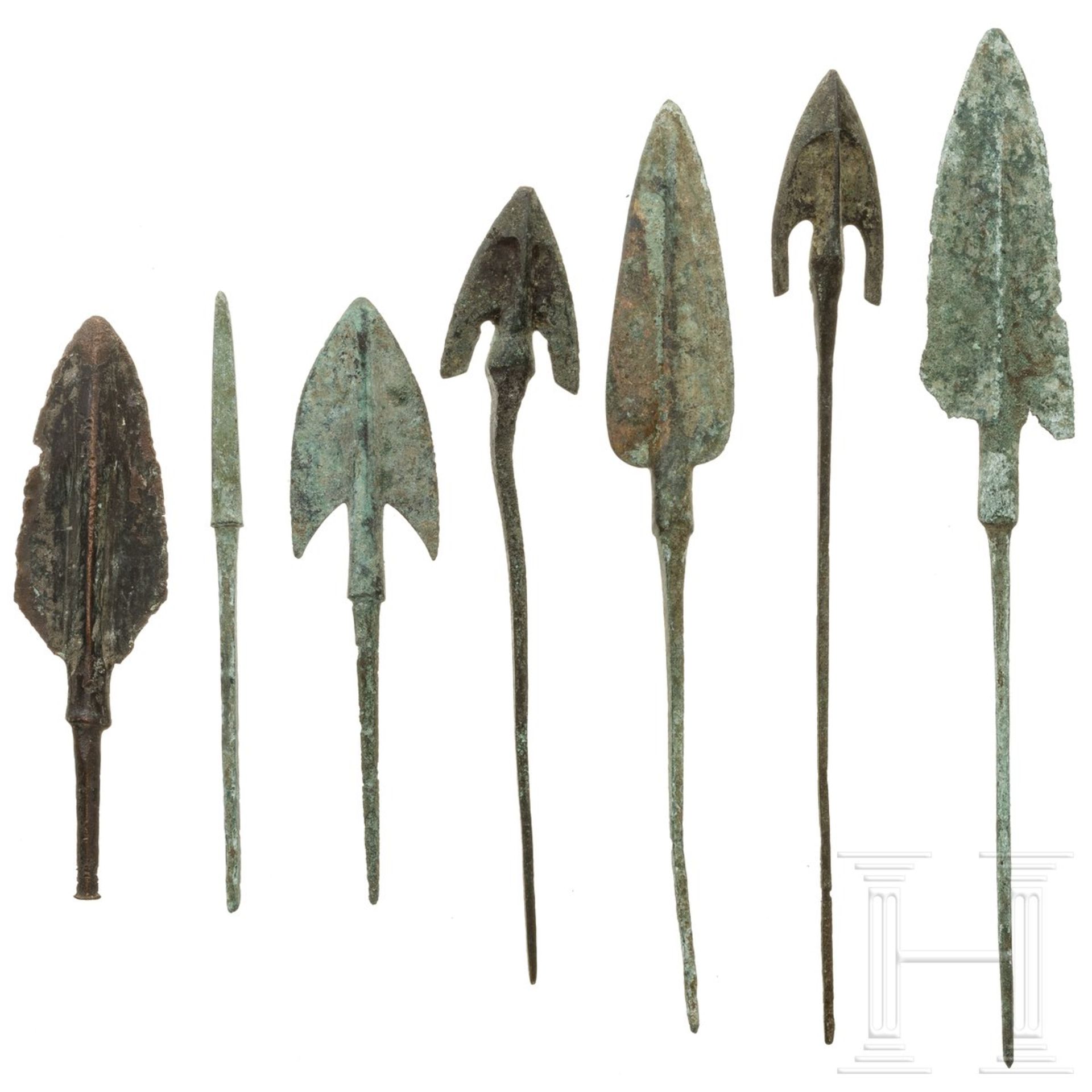 Sieben Pfeilspitzen, Bronze, Vorderasien, ca. 1000 v. Chr.